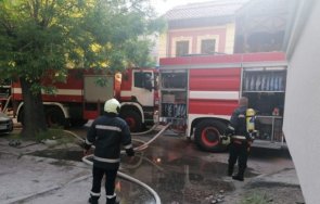 възрастна жена ранена тежко пожар велико търново 