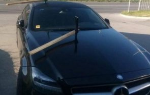 арестуваха мъж забил кирка колата павликенчанин заплашил убийство