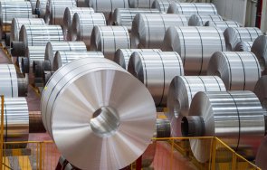 алуминият поскъпна процента лондонската борса