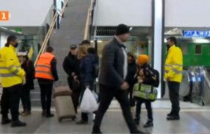 украински бежанци продължават пристигат централната гара софия