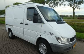 атакуваха фирмена база монтана откраднаха бус акумулатори