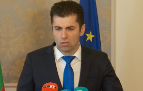 първо пик кирил петков брюксел отзоваваме посланик митрофанова българия