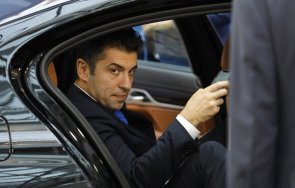 продължава участието кирил петков съвместната сесия евролидерите