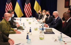 джо байдън срещна двама украински министри варшава