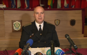 момента открити плаващи мини акваторията българия наблюдението продължава