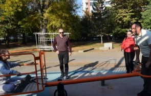 вандали потрошиха отново люлката деца увреждания света троица софия