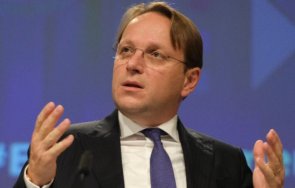 кирил петков срещна европейския комисар оливер вархеи