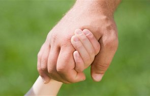 бащите имат право двумесечен платен отпуск