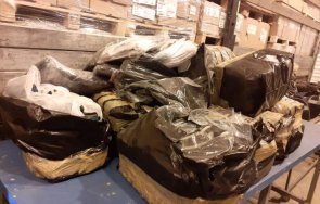 митничари спипаха сребърни изделия снимки