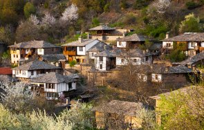 200 000 българи върнаха село години