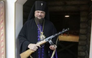 изтрещяване руски архиепископ загиналите войници украйна отиват рая путин коронован монарх