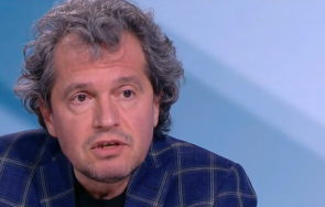 тошко йорданов кирил петков оказва натиск каримански оттегли мутрите пращат есемеси