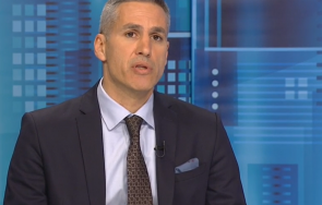 гюров влезе обяснителен режим дипломата