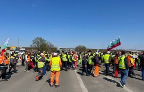 бунтове страната пътните фирми затвориха основния вход бургас