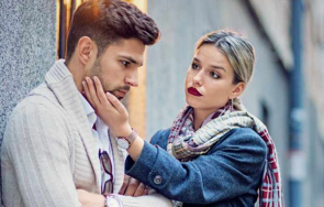 мъжът охладнява спира влюбен партньорката