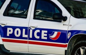 френската полиция неутрализира предполагаема бомба оставена катедрала
