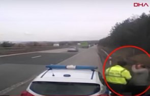 отстраниха полицая ударил шамар турски тираджия