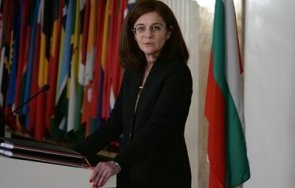 предателството пече външата министърка генчовска обещала германия скопие започва преговори юли