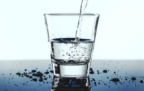 лекува сребърната вода