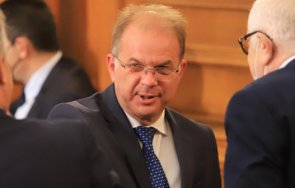 първо пик парламента заговориха моето момче обновена живо