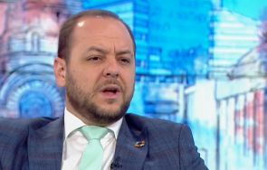 борислав сандов проговори разклатената коалиция нинова била жертва дезинформация