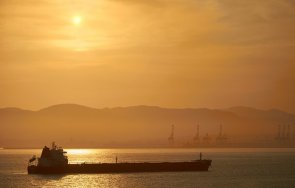 гърция задържа руски танкер остров евбея