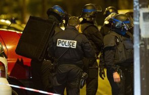 победата макрон френски полицаи убиха двама души париж