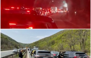 горещо пик промяната донесе тапи изнервени шофьори вижте адското задръстване магистрала хемус снимки видео