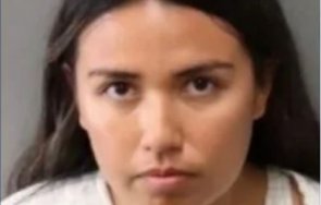 учителка плуване съблазни свой ученик последва