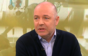 час късно преображенският манастир посреща великден последен