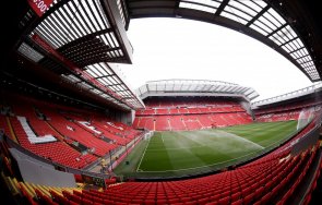 шок стадионът ливърпул отговаря изискванията уефа