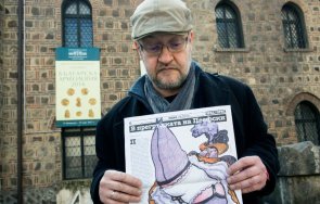 комарницки карикатуристът овъргаз поиска оставката кирил петков