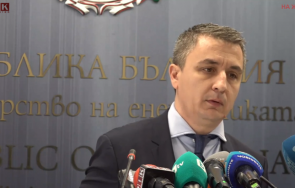 извънредно пик енергийният министър александър николов българия води преговори натиск сведена глава момента абсолютно всички доставки газ гарантирани