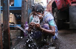 жега индия пакистан температурите 45°