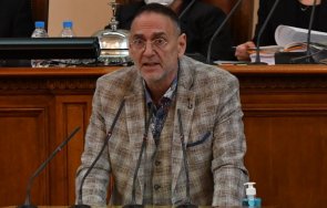 любен дилов почувства неудобно гласувал идеята ремонт оръжия обясни избирателите