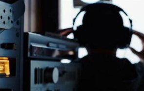 премиерът министърът отбраната испания били подслушвани