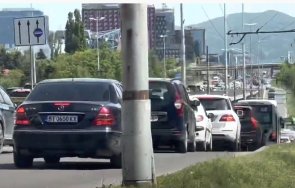 пик безумен ремонт предизвика огромно задръстване цариградско шосе софия колите пъплят видео