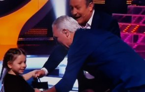 унижение капките рачков падна краката стоичков измоли снимки