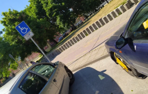 подигравка сложиха скоба кола инвалиден стикер собственичката потрес