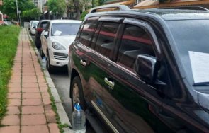 украинските бежанци слънчев бряг паркират платено юни уведомяват стикери