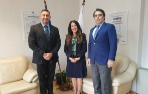 бареков призная асен мъж поведе прайда яхнал шефа нап