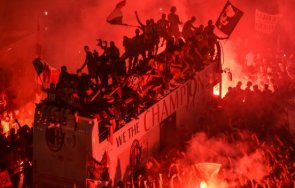 милан впещатляващ шампионски парад улиците милано