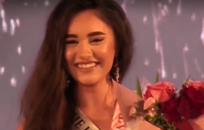 карлово избраха царица розата