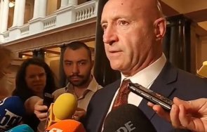 първо пик промяната проговориха против национален празник обновена