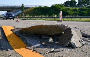адска жега турция места асфалтът топи