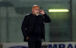 голяма футболна легенда става треньор хебър