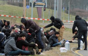 полицията карлово задържа каналджия мигранти