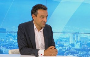 лорер изхвърли декември задкулисни договорки