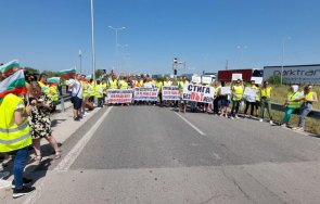 става напечено превозвачи блокираха капитан андреево