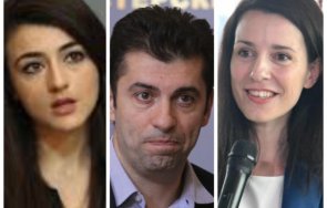 две жени битка късата каишка просто киро едната война два фронта другата агент влияние